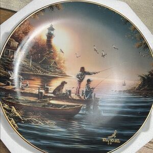 The Bradford Exchange From Sea to Shining Sea Scenic Plate with Gold Rim
